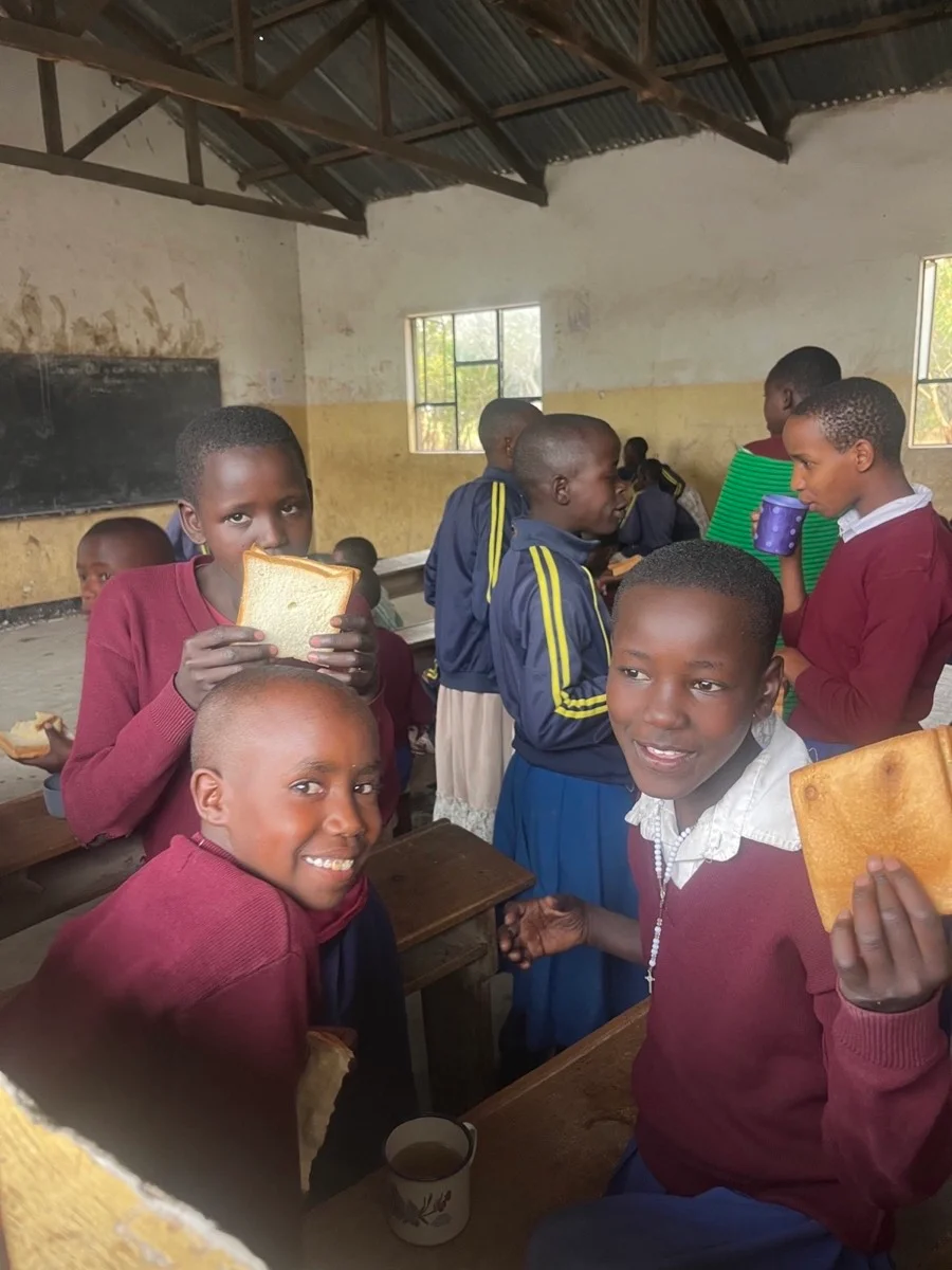 Children sharing a meal at school